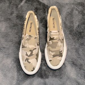 Restricted Camo Platform Slip on Sneakers NWOT 7.5